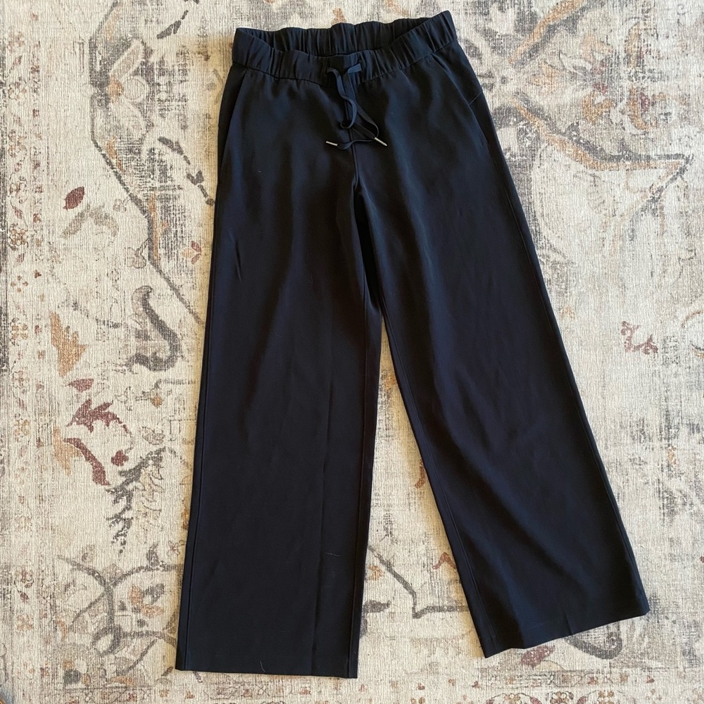On the fly woven wide leg